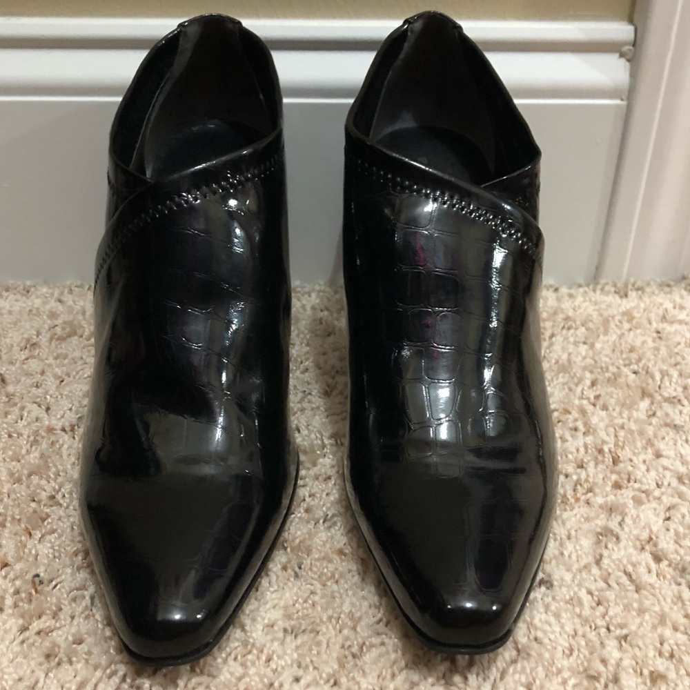 WOMENS BANDOLINO booties size 7.5